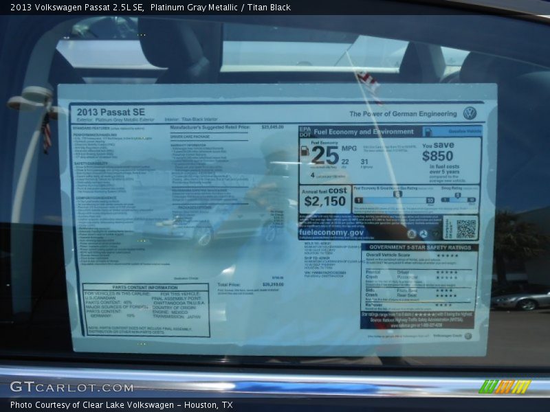 Platinum Gray Metallic / Titan Black 2013 Volkswagen Passat 2.5L SE