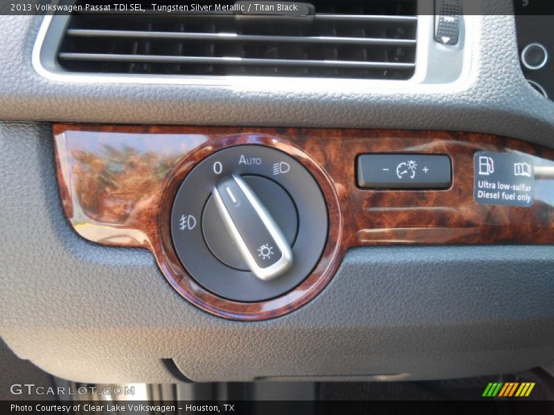 Tungsten Silver Metallic / Titan Black 2013 Volkswagen Passat TDI SEL
