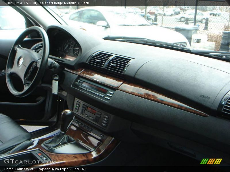 Kalahari Beige Metallic / Black 2005 BMW X5 3.0i
