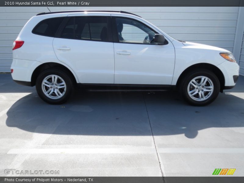 Pearl White / Gray 2010 Hyundai Santa Fe GLS