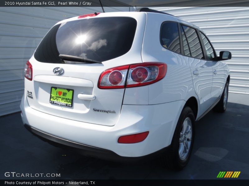 Pearl White / Gray 2010 Hyundai Santa Fe GLS