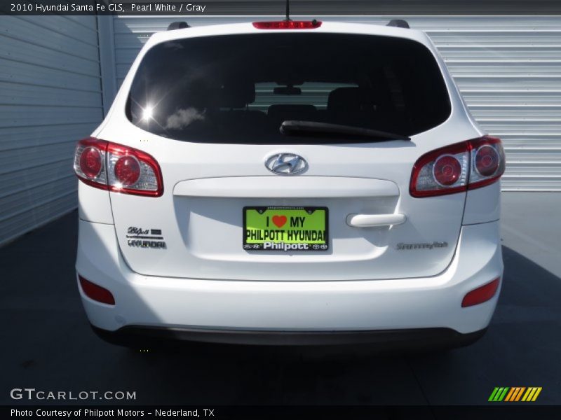 Pearl White / Gray 2010 Hyundai Santa Fe GLS