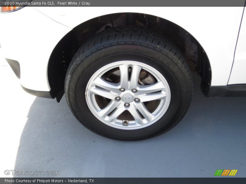 Pearl White / Gray 2010 Hyundai Santa Fe GLS