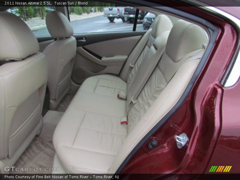 Tuscan Sun / Blond 2011 Nissan Altima 2.5 SL