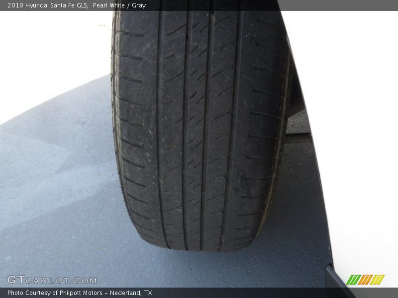Pearl White / Gray 2010 Hyundai Santa Fe GLS