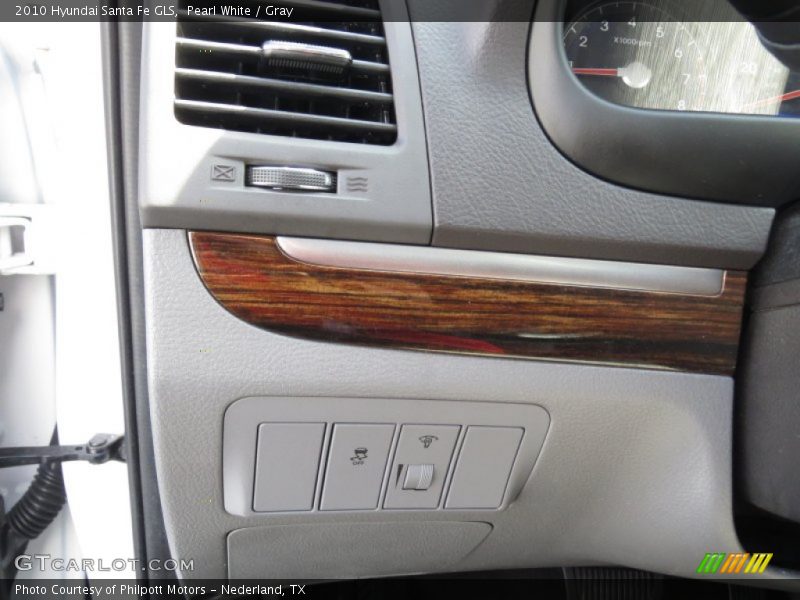 Pearl White / Gray 2010 Hyundai Santa Fe GLS