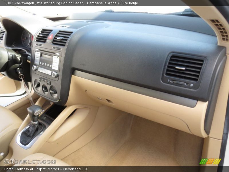 Campanella White / Pure Beige 2007 Volkswagen Jetta Wolfsburg Edition Sedan