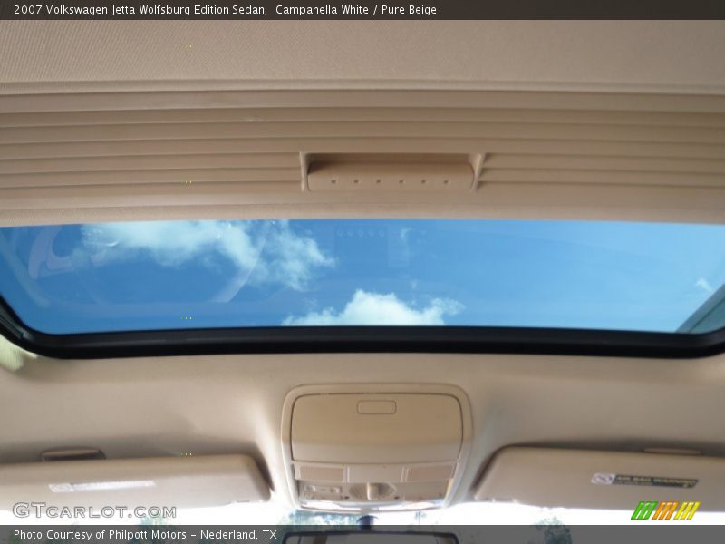 Campanella White / Pure Beige 2007 Volkswagen Jetta Wolfsburg Edition Sedan