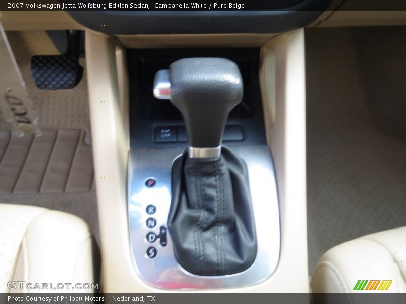 Campanella White / Pure Beige 2007 Volkswagen Jetta Wolfsburg Edition Sedan
