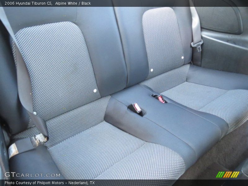 Alpine White / Black 2006 Hyundai Tiburon GS
