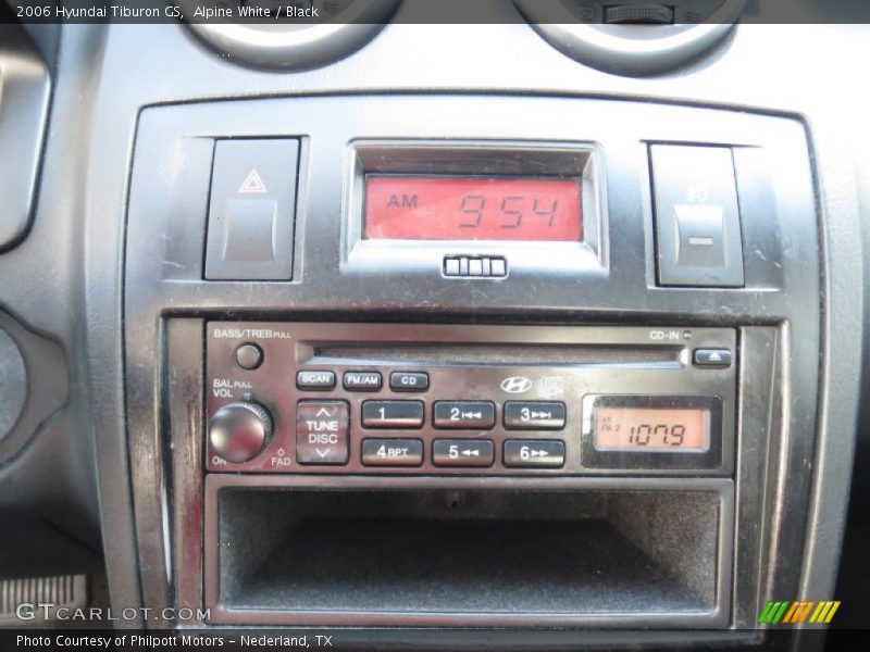Audio System of 2006 Tiburon GS