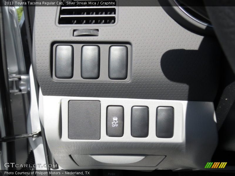 Silver Streak Mica / Graphite 2013 Toyota Tacoma Regular Cab