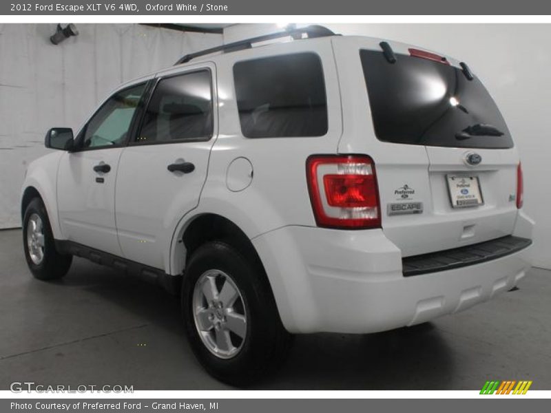 Oxford White / Stone 2012 Ford Escape XLT V6 4WD