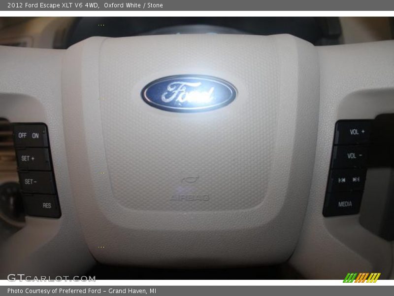 Oxford White / Stone 2012 Ford Escape XLT V6 4WD