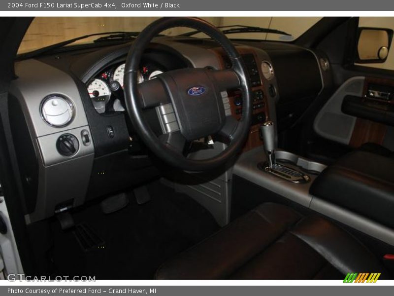Oxford White / Black 2004 Ford F150 Lariat SuperCab 4x4