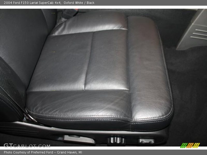 Oxford White / Black 2004 Ford F150 Lariat SuperCab 4x4
