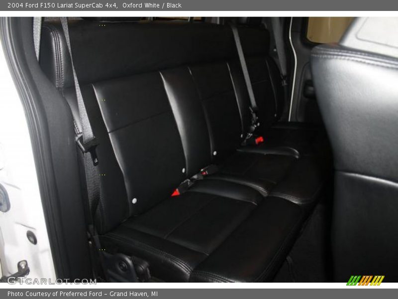 Oxford White / Black 2004 Ford F150 Lariat SuperCab 4x4