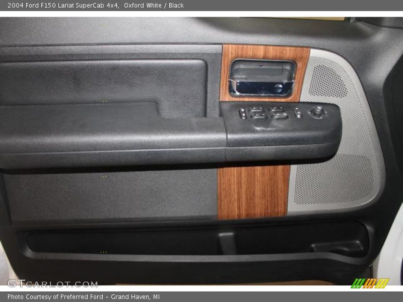 Oxford White / Black 2004 Ford F150 Lariat SuperCab 4x4