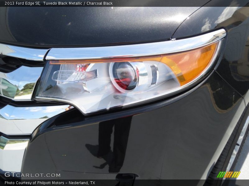 Tuxedo Black Metallic / Charcoal Black 2013 Ford Edge SE