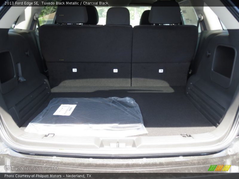 Tuxedo Black Metallic / Charcoal Black 2013 Ford Edge SE