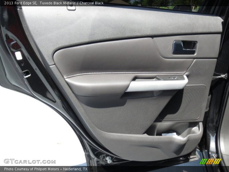 Tuxedo Black Metallic / Charcoal Black 2013 Ford Edge SE