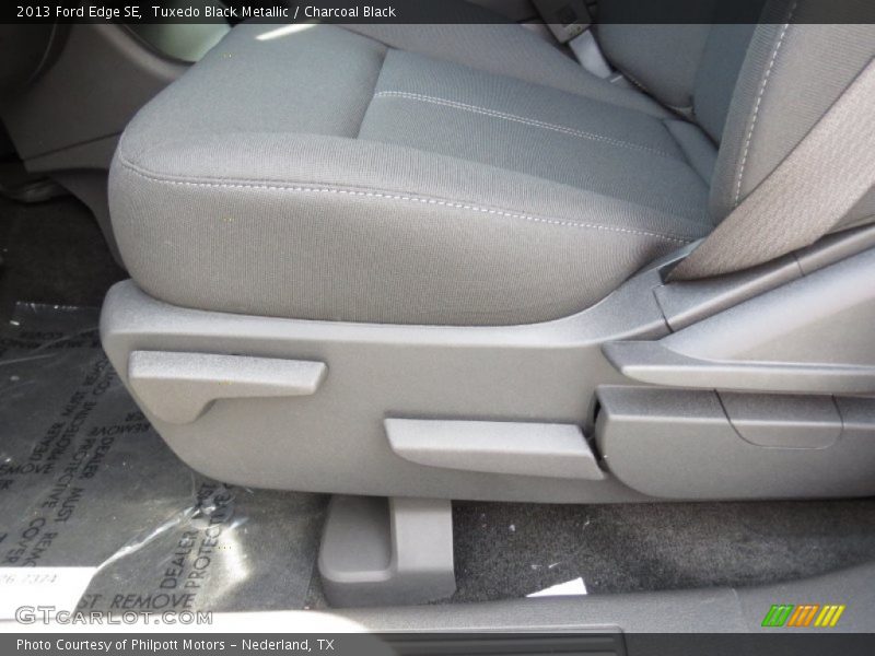 Tuxedo Black Metallic / Charcoal Black 2013 Ford Edge SE