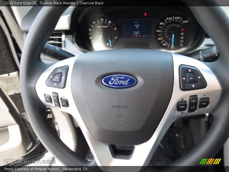 Tuxedo Black Metallic / Charcoal Black 2013 Ford Edge SE