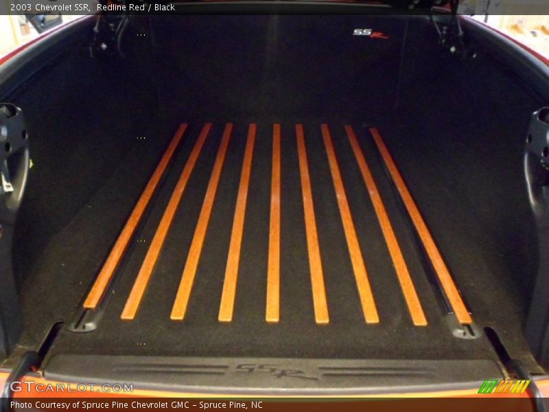  2003 SSR  Trunk