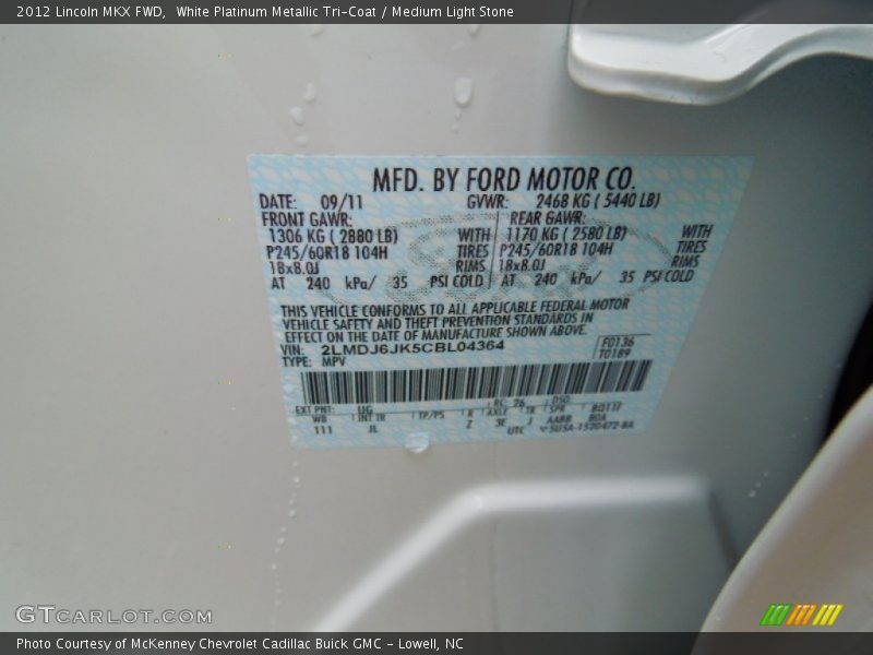 White Platinum Metallic Tri-Coat / Medium Light Stone 2012 Lincoln MKX FWD