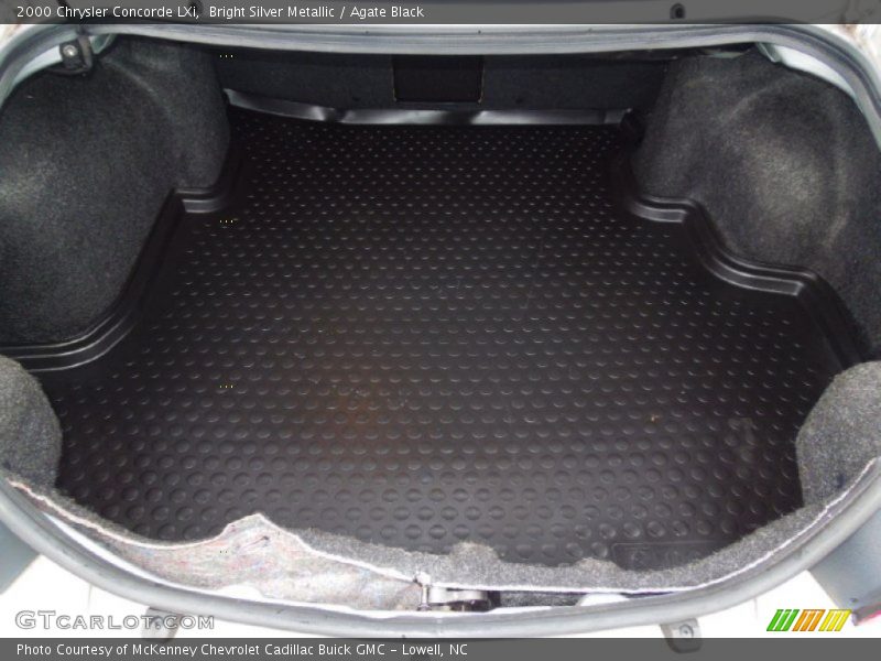 Bright Silver Metallic / Agate Black 2000 Chrysler Concorde LXi