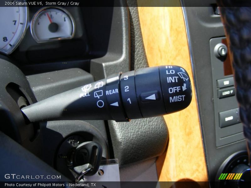 Storm Gray / Gray 2006 Saturn VUE V6