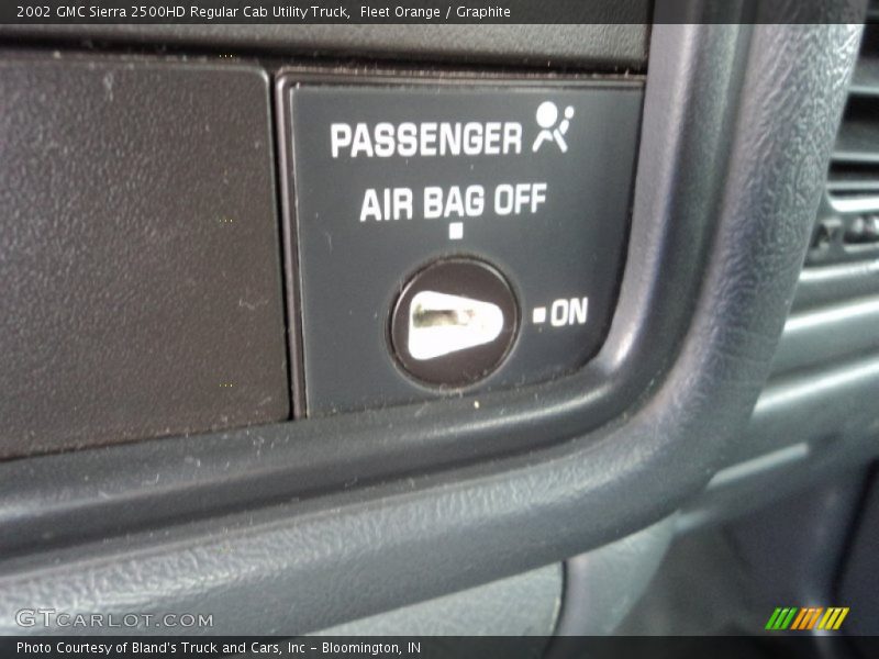 Fleet Orange / Graphite 2002 GMC Sierra 2500HD Regular Cab Utility Truck