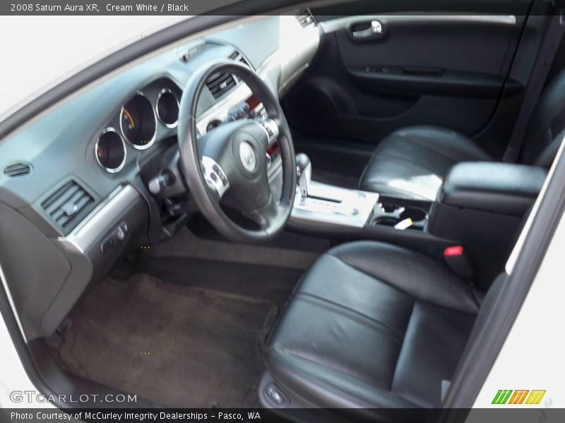 Cream White / Black 2008 Saturn Aura XR