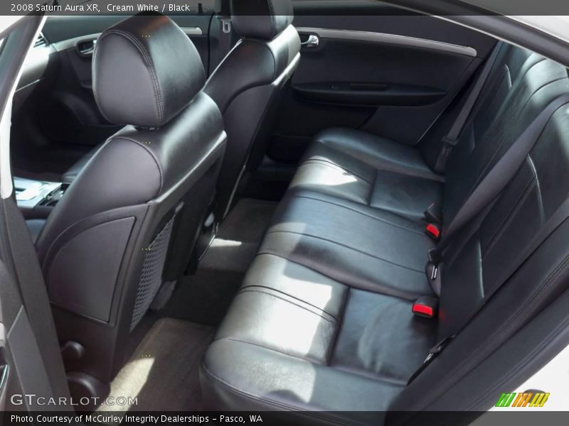 Cream White / Black 2008 Saturn Aura XR