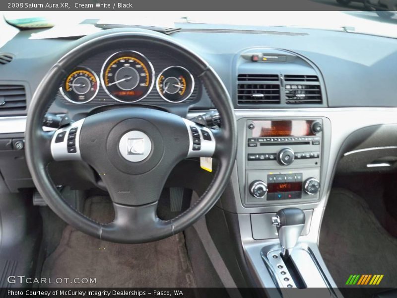 Cream White / Black 2008 Saturn Aura XR