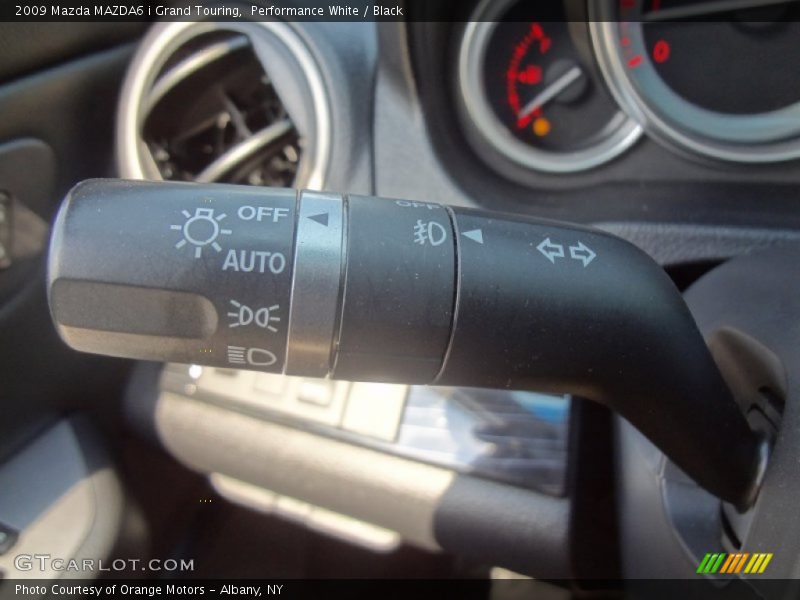 Performance White / Black 2009 Mazda MAZDA6 i Grand Touring