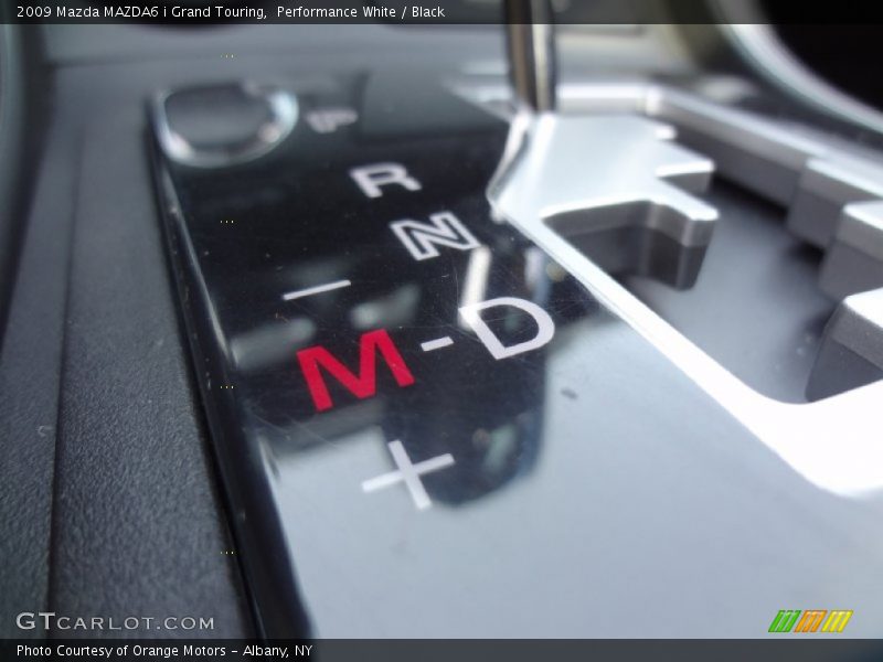Performance White / Black 2009 Mazda MAZDA6 i Grand Touring