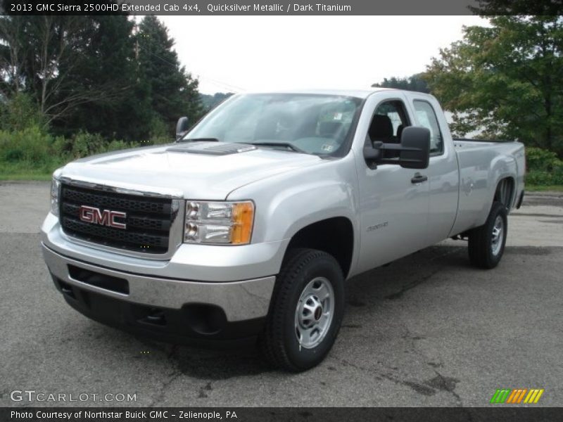 Front 3/4 View of 2013 Sierra 2500HD Extended Cab 4x4
