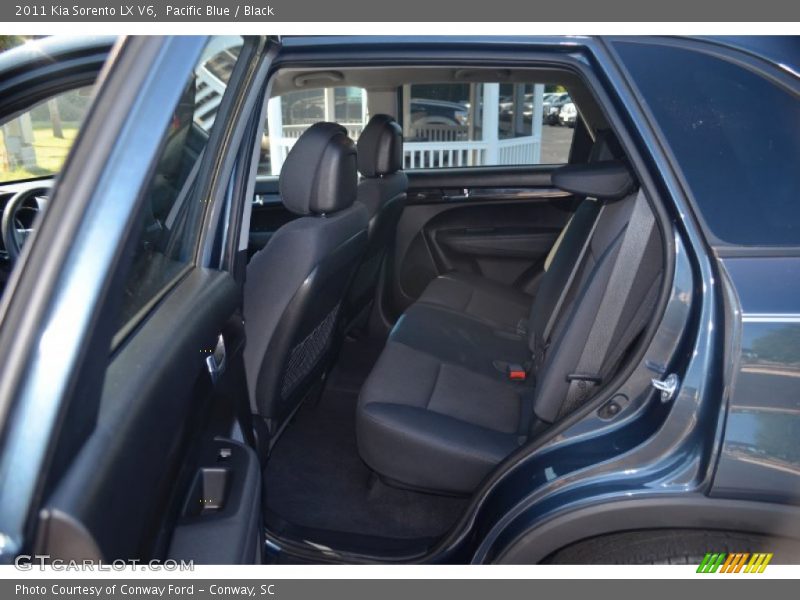 Pacific Blue / Black 2011 Kia Sorento LX V6
