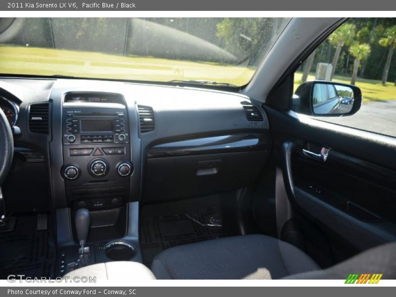 Pacific Blue / Black 2011 Kia Sorento LX V6