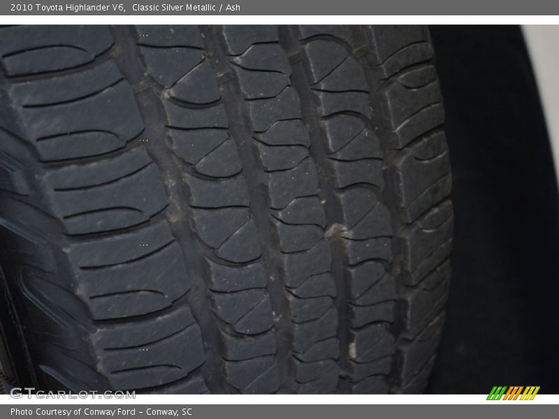 Classic Silver Metallic / Ash 2010 Toyota Highlander V6