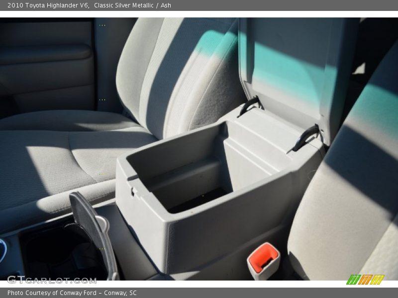 Classic Silver Metallic / Ash 2010 Toyota Highlander V6