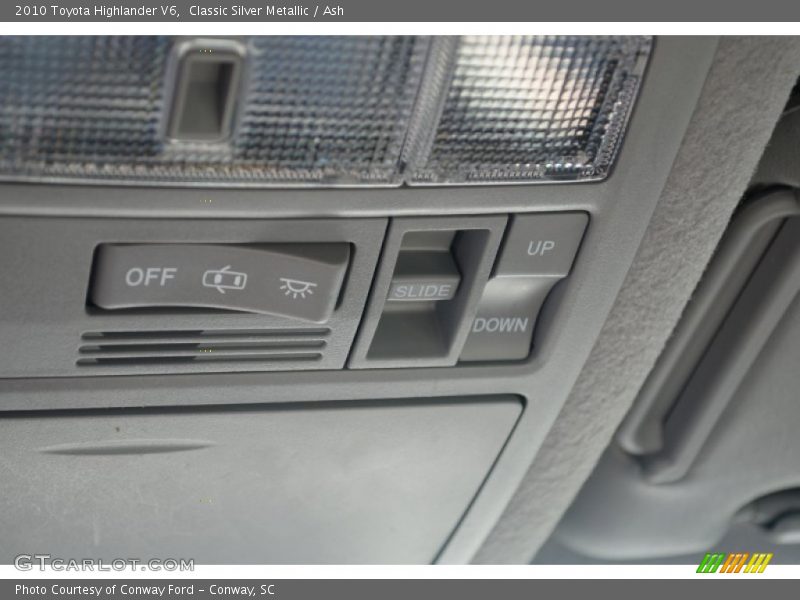 Classic Silver Metallic / Ash 2010 Toyota Highlander V6