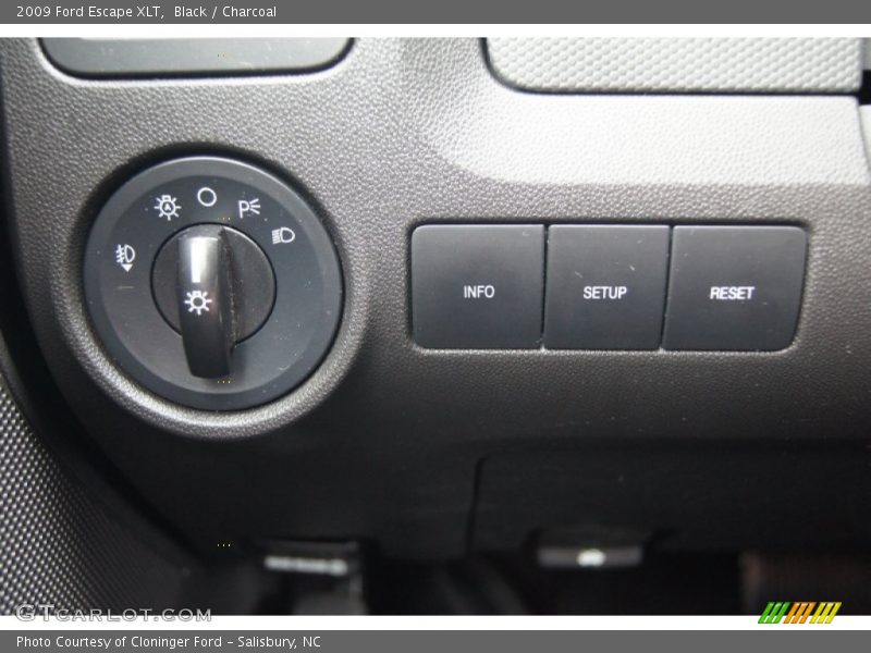 Black / Charcoal 2009 Ford Escape XLT