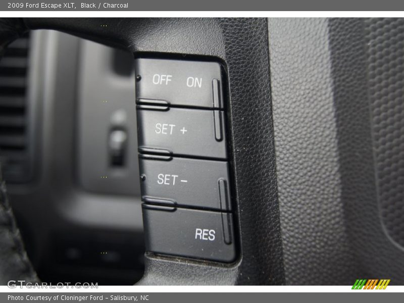 Black / Charcoal 2009 Ford Escape XLT