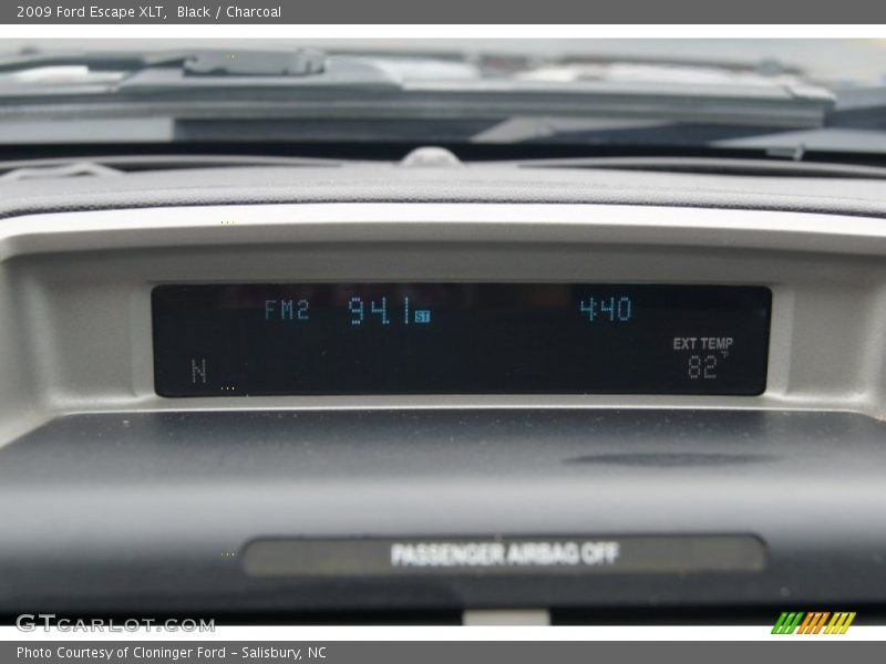 Black / Charcoal 2009 Ford Escape XLT