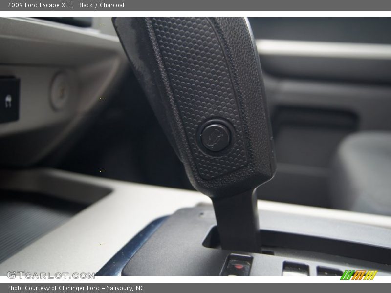 Black / Charcoal 2009 Ford Escape XLT