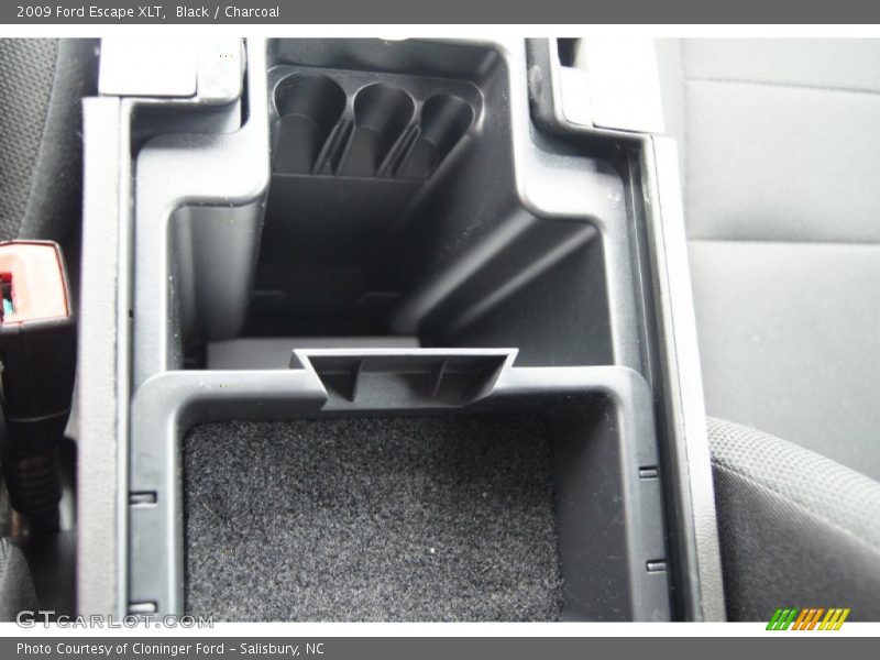 Black / Charcoal 2009 Ford Escape XLT