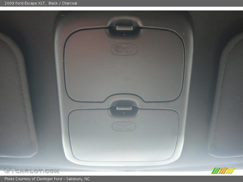 Black / Charcoal 2009 Ford Escape XLT