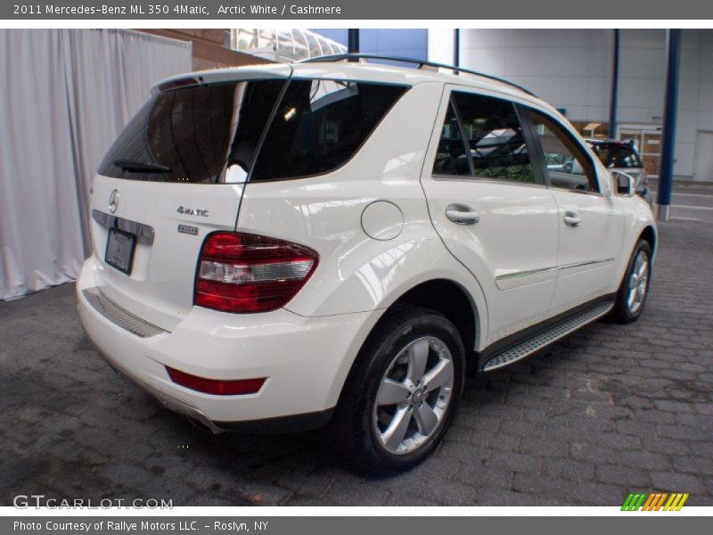 Arctic White / Cashmere 2011 Mercedes-Benz ML 350 4Matic